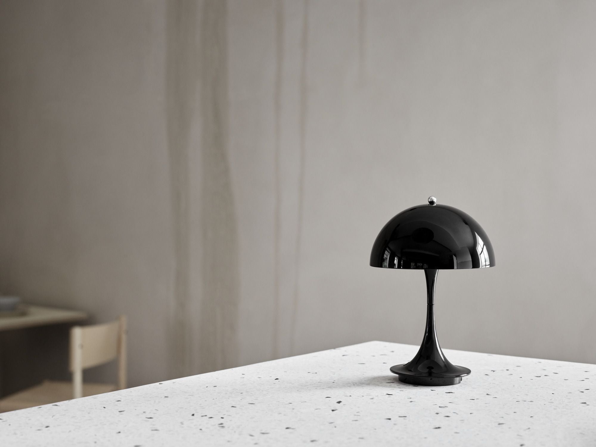 Louis Poulsen Panthella 160 draagbare tafellamp LED 27 K v2, zwart