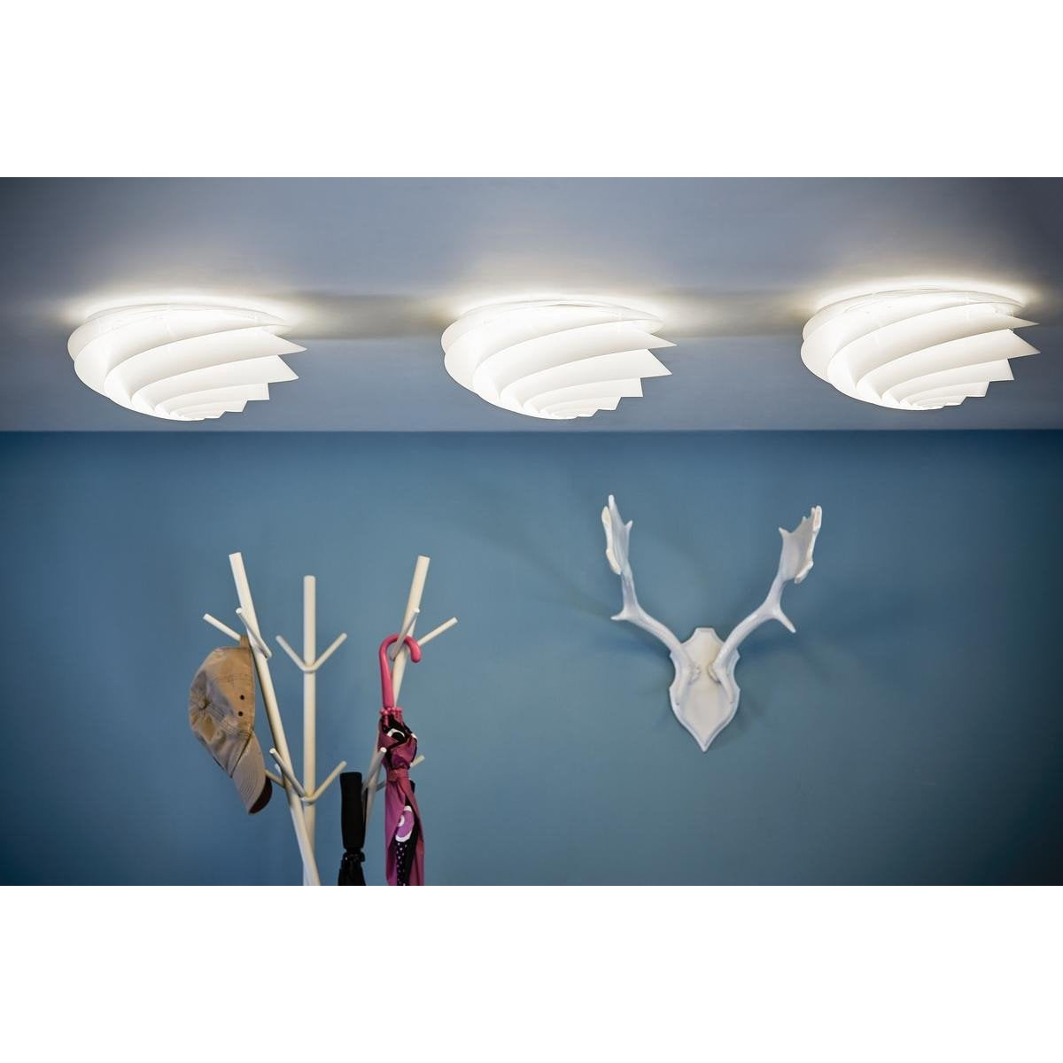 Le Klint Swirl Wall/Ceiling Lamp, White ø 75 Cm