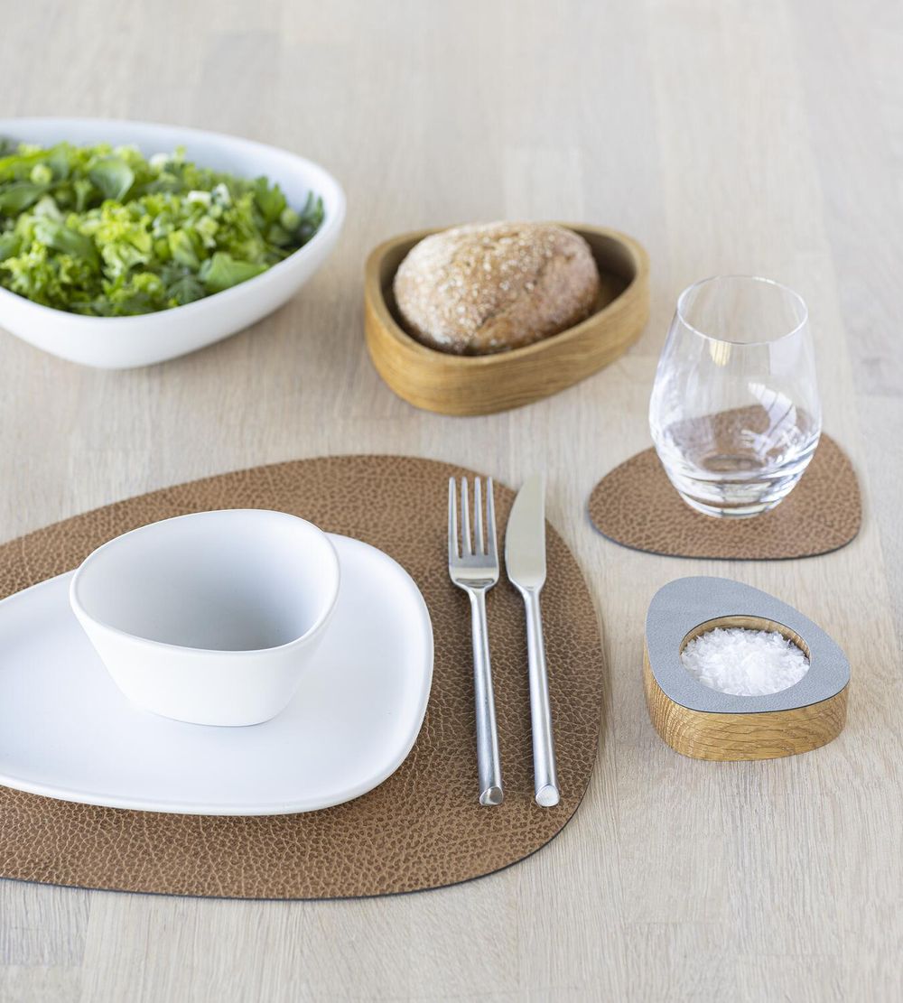 Lind Dna Curve Placemat Hippo Leather M, Natural