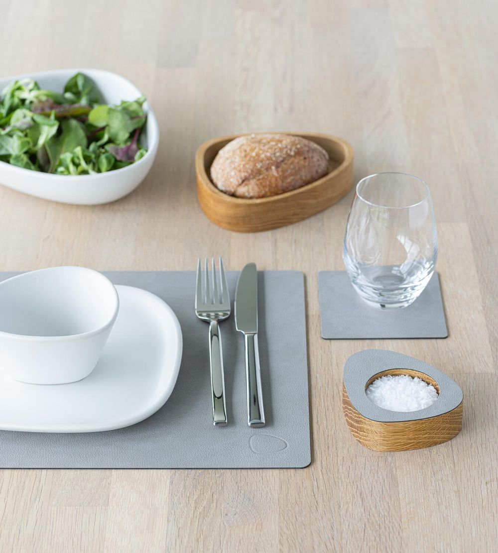 LIND DNA Square Placemat Nupo皮革M，浅灰色