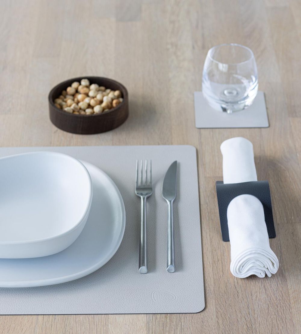 Lind Dna Square Placemat Serene Leather L, Cream