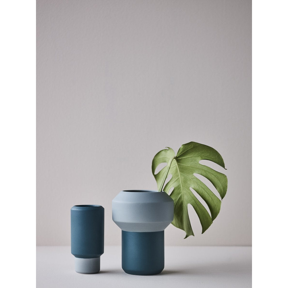 Lucie Kaas Fumario Vase Mint Green/Bensin Blue, 16,5 cm