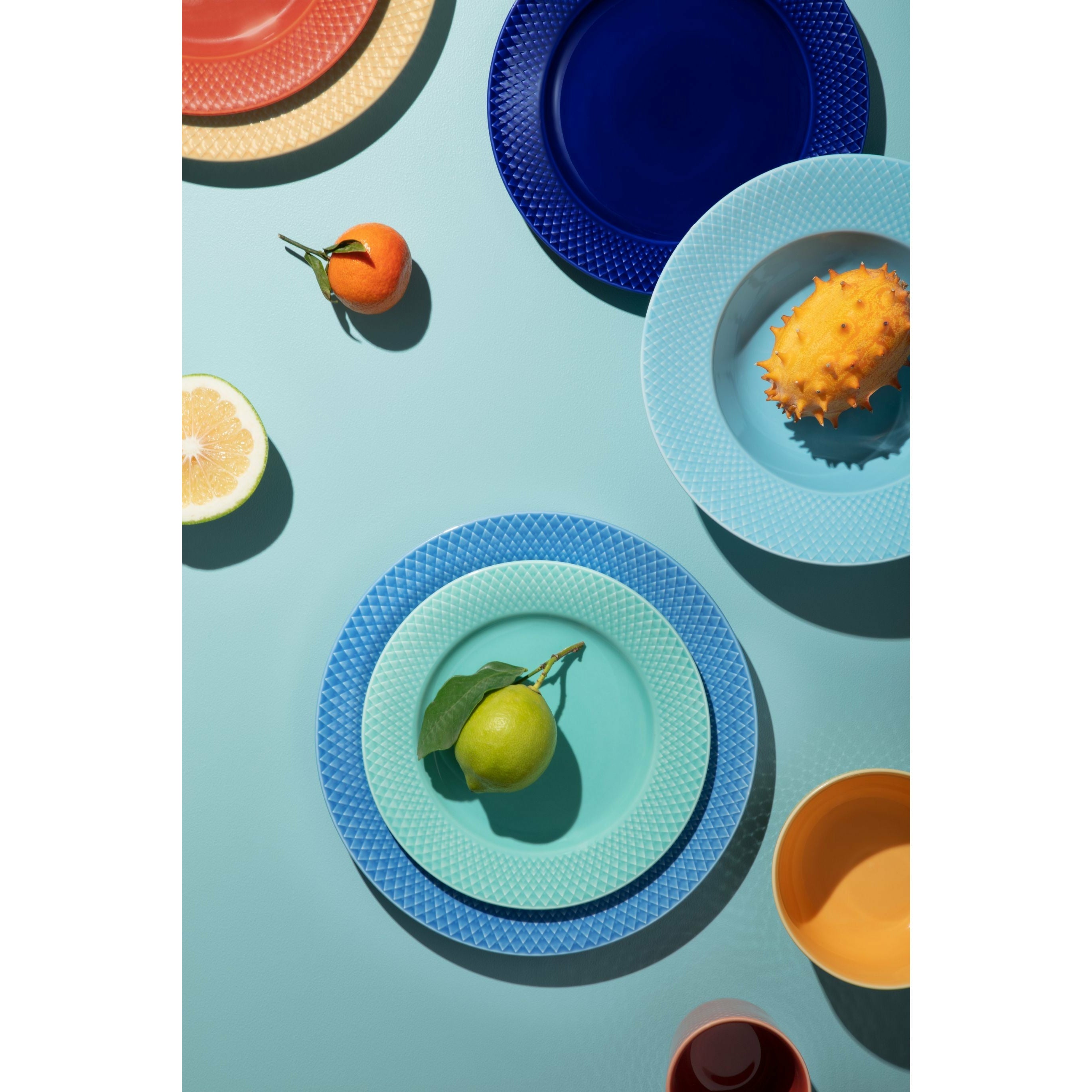 Lyngby Porcelæn Rhombe couleur plate plate Ø23 cm, bleu foncé
