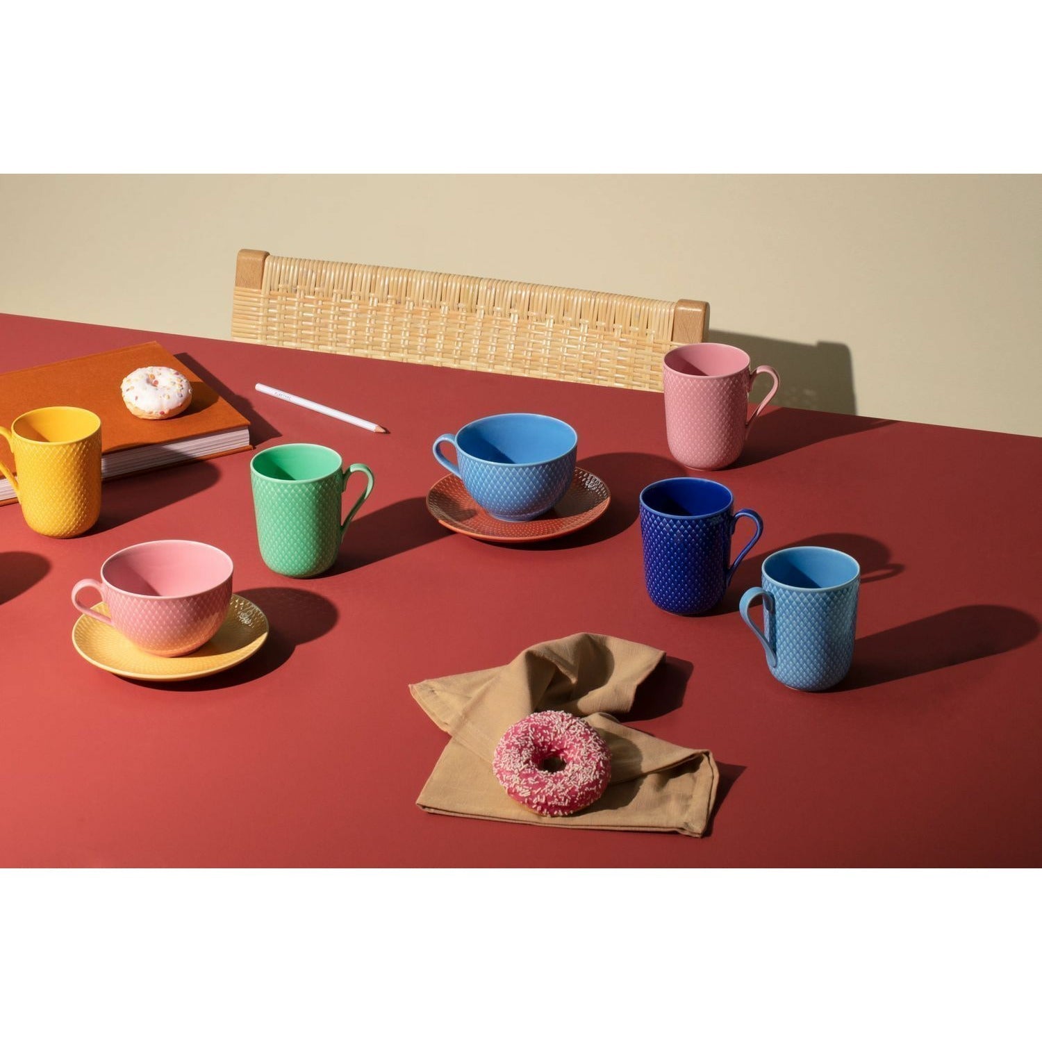 Lyngby Porcelæn Rhombe Color Tazza di tè con piattino, blu/terracotta