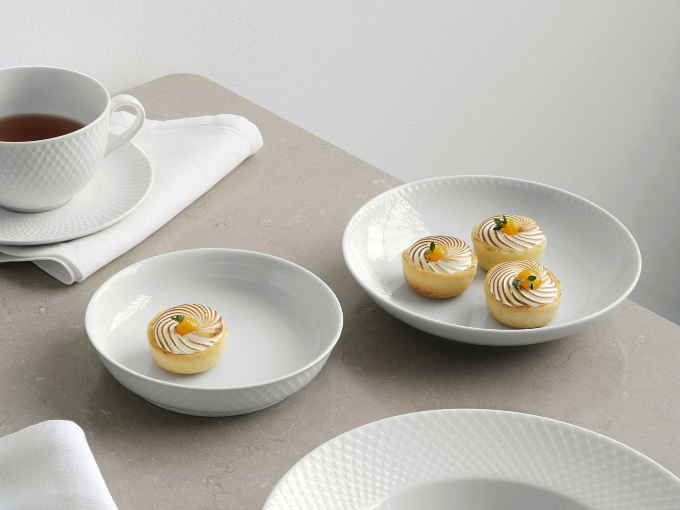 Lyngby Porcelæn Rhombe Dessert Plate ø16 Cm ,White