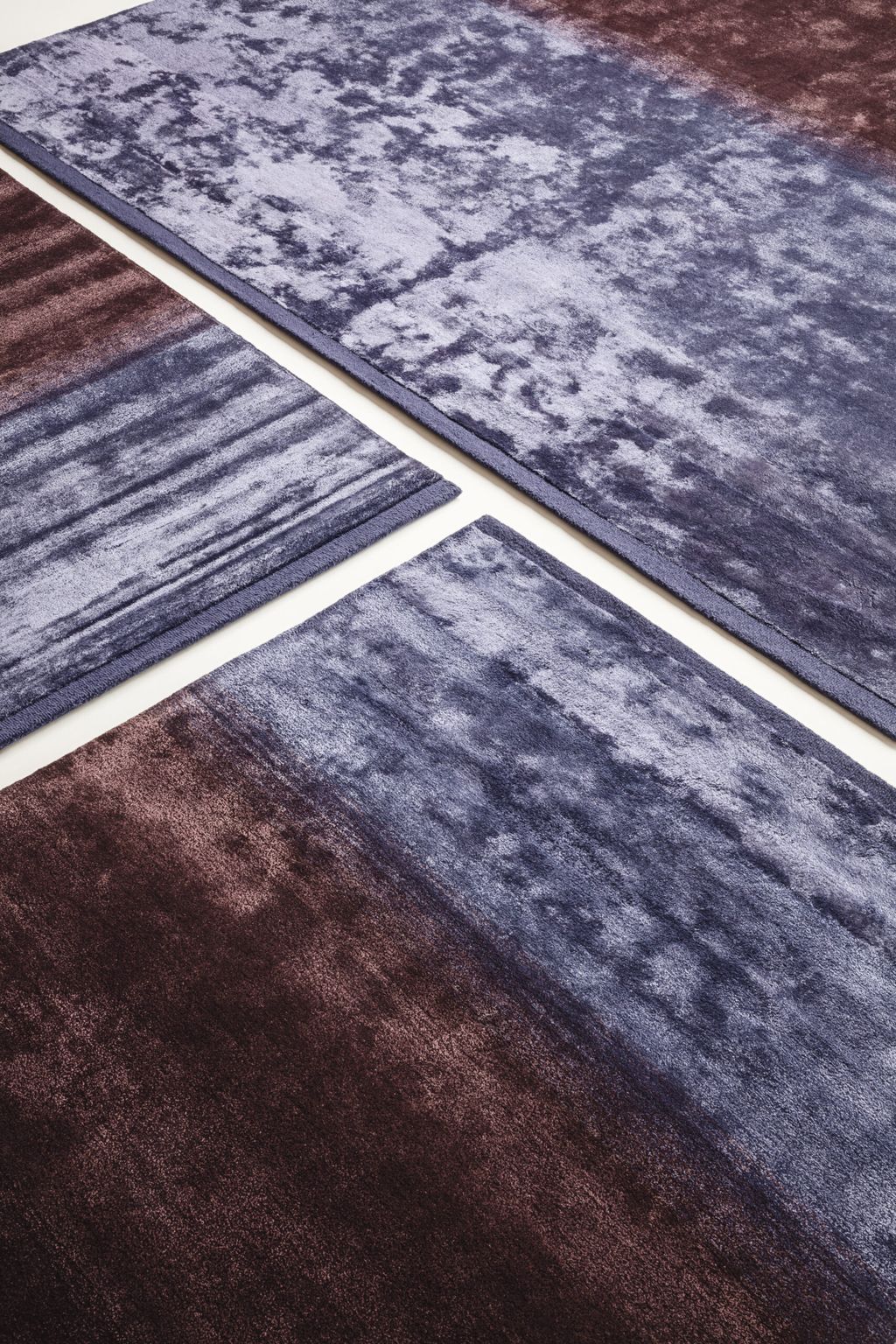 用手工制成的Nabla地毯170 x 240，黄昏