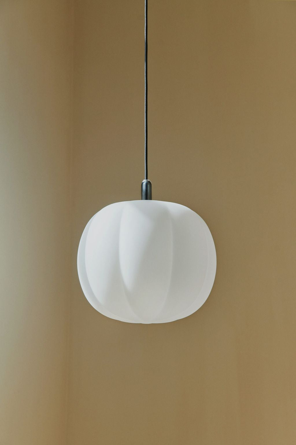 Made By Hand Pepo hanger lamp, Ø 30