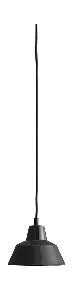 Laget av Hand Workshop Suspension Lamp W1, blank svart