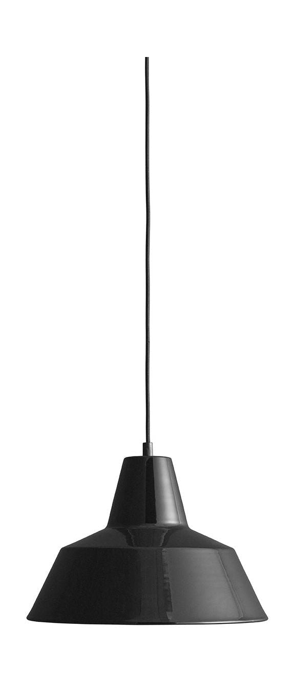 Laget av Hand Workshop Suspension Lamp W3, blank svart