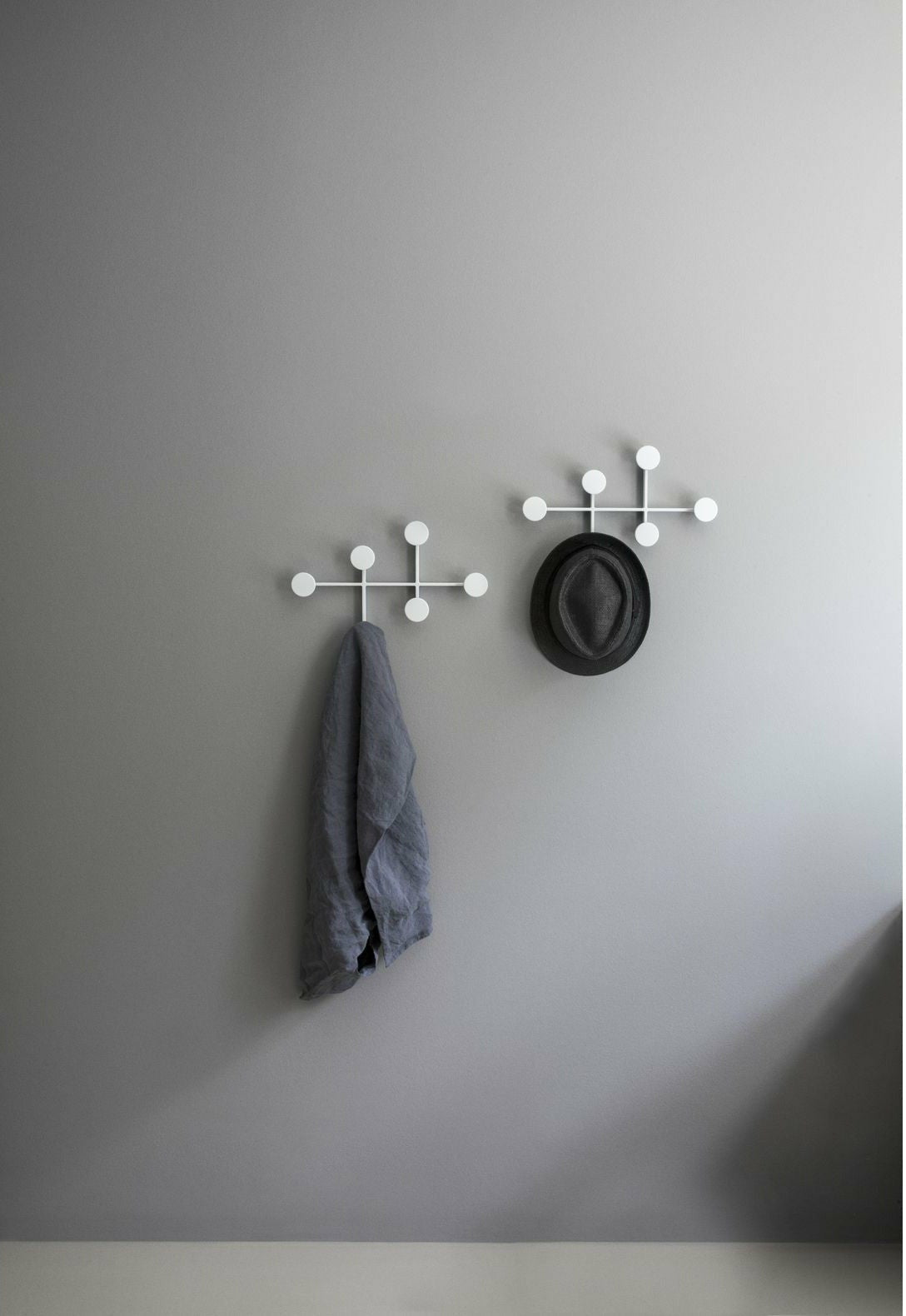 Audo Copenhagen Afterom -hangers, zwart/messing