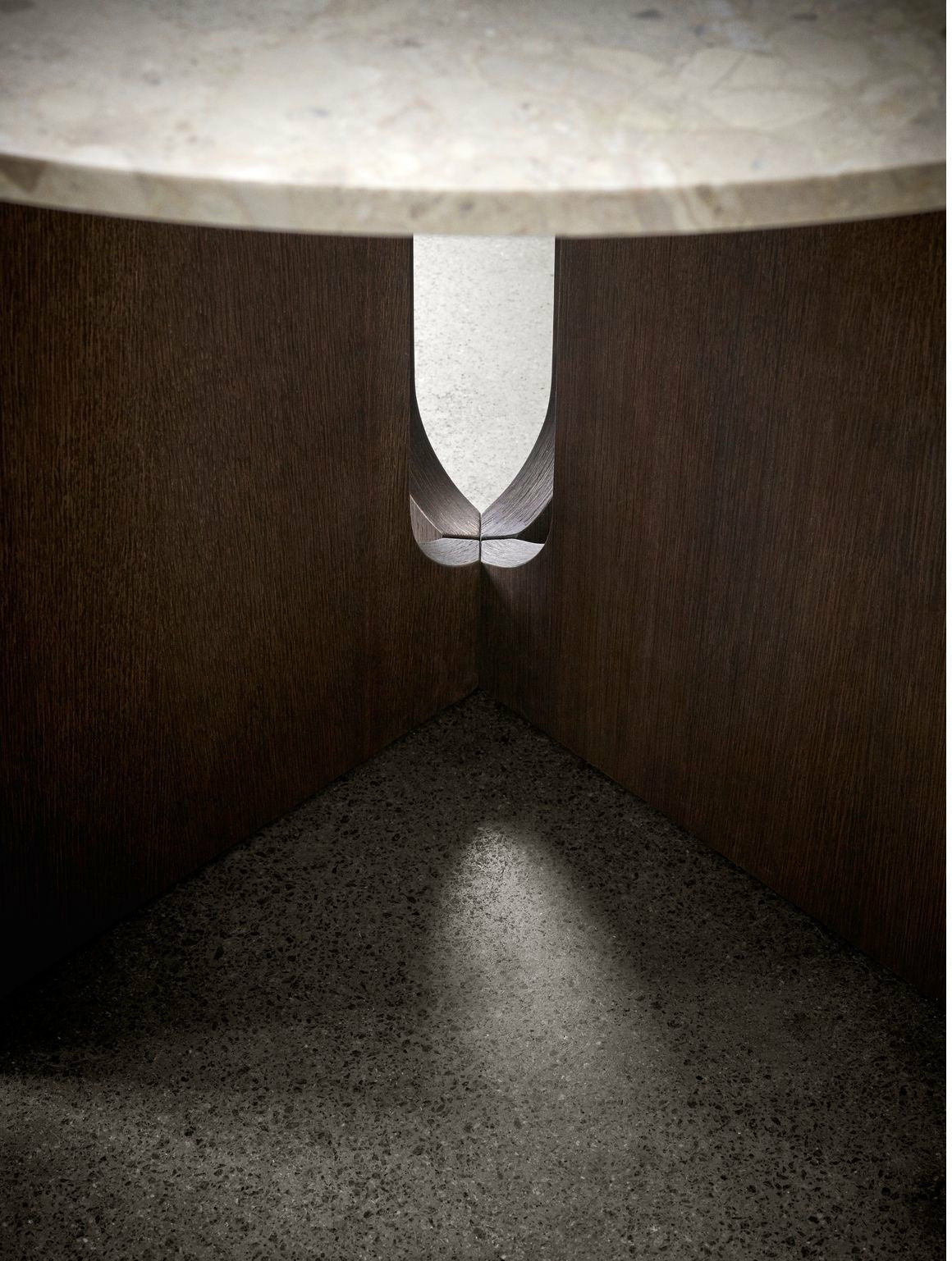 Audo Copenhagen Androgyne mesa de comedor de roble manchado oscuro/roble manchado oscuro, Ø120 cm