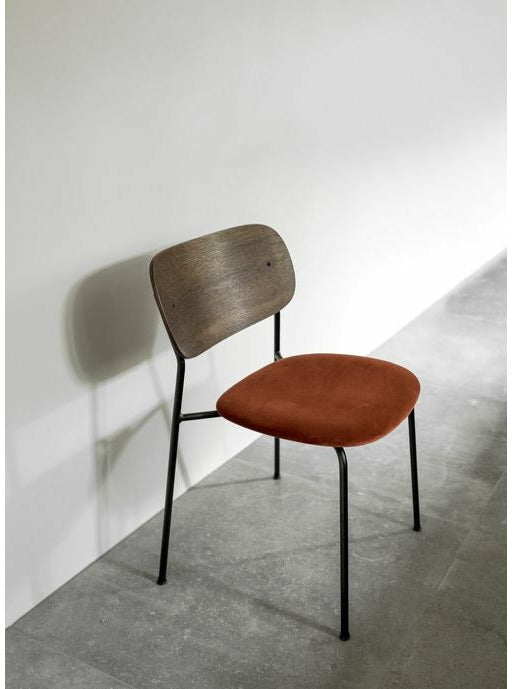 Audo Copenhagen Co Food Chair With Armrest Dark Stained Oak, Black