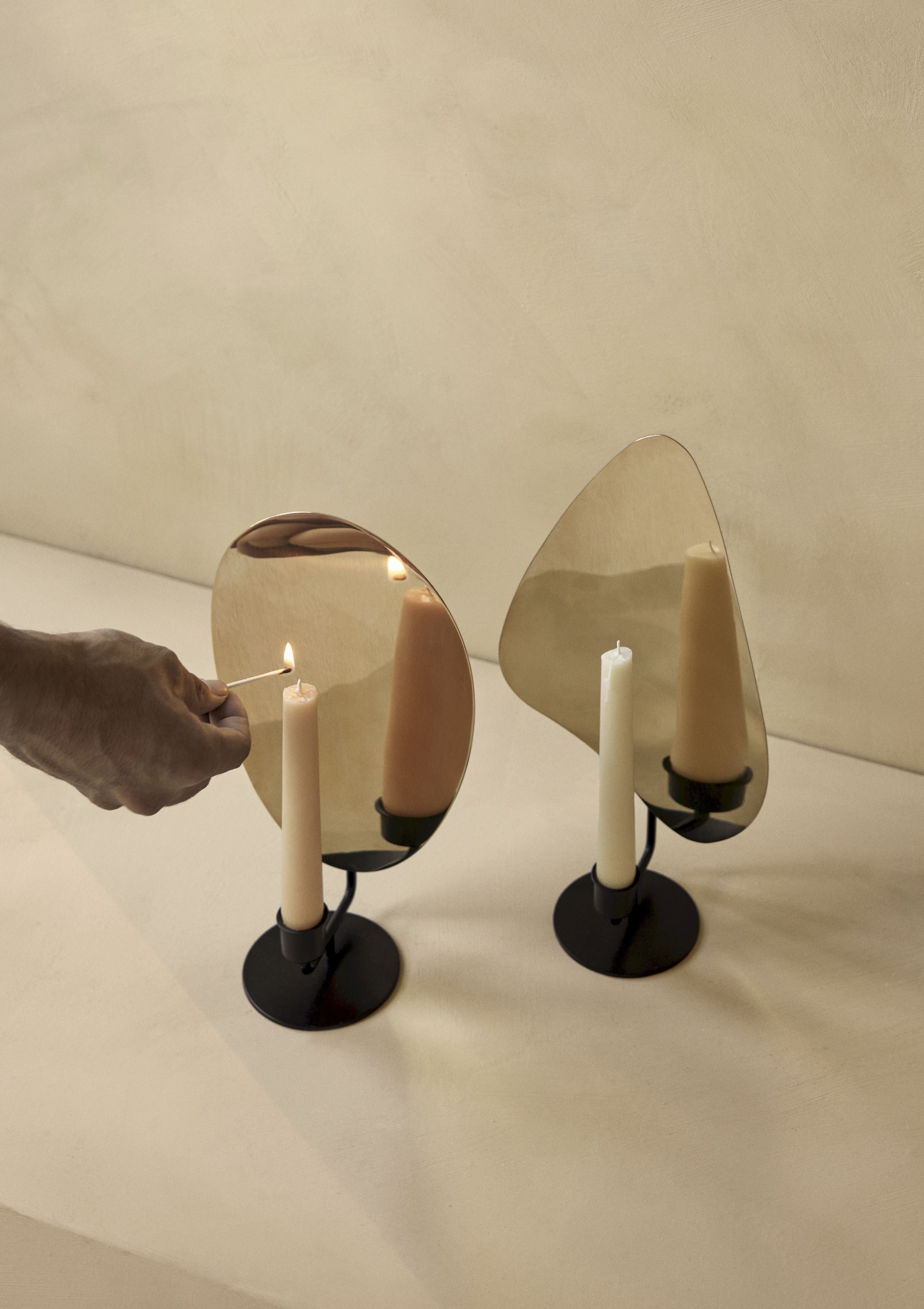Audo Copenhagen Flambeau Table Candle Holder 30 cm, bronzed messing/grå