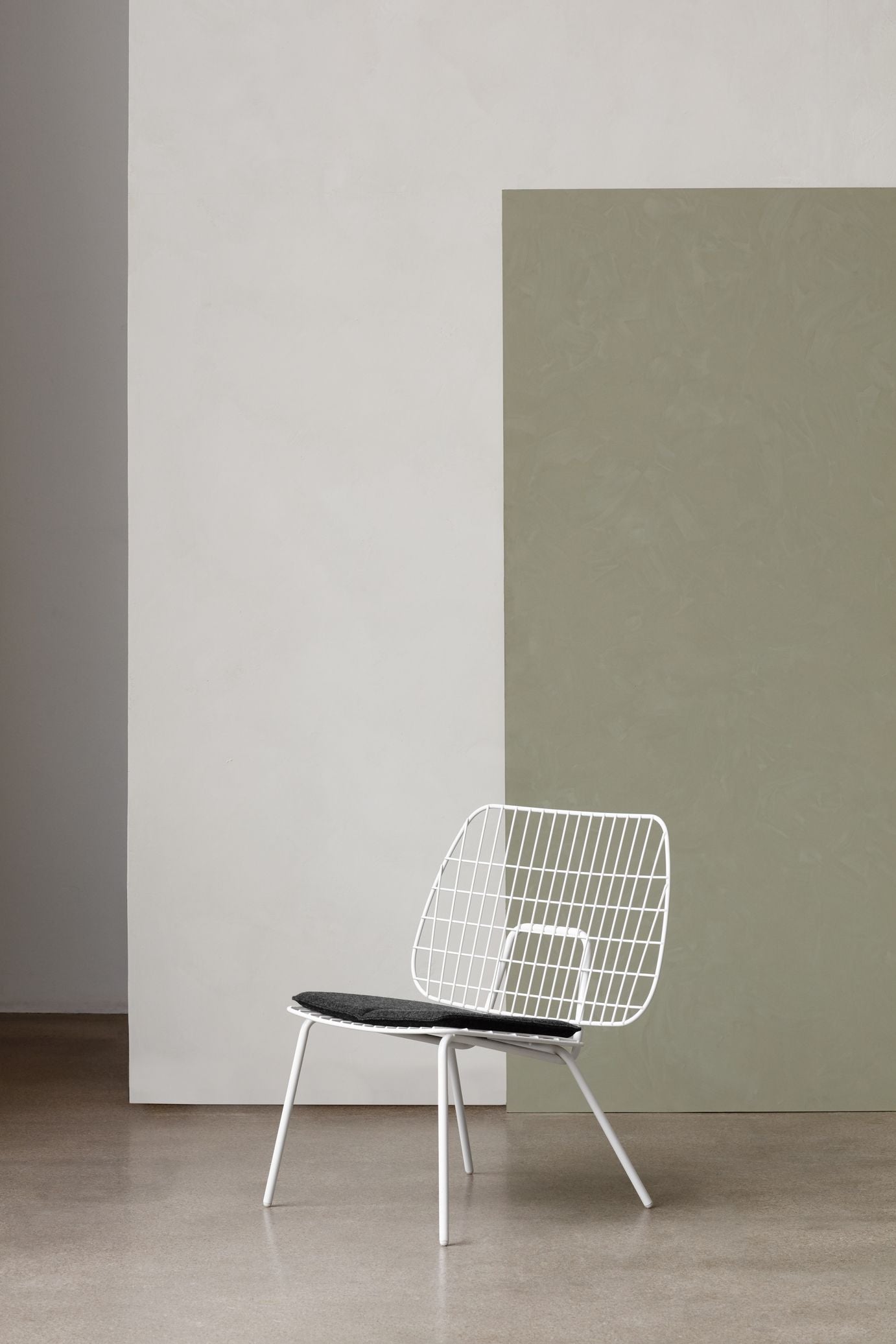 Audo Copenhagen Wm String Seat Cushion Indoor/Dining, Dark Grey