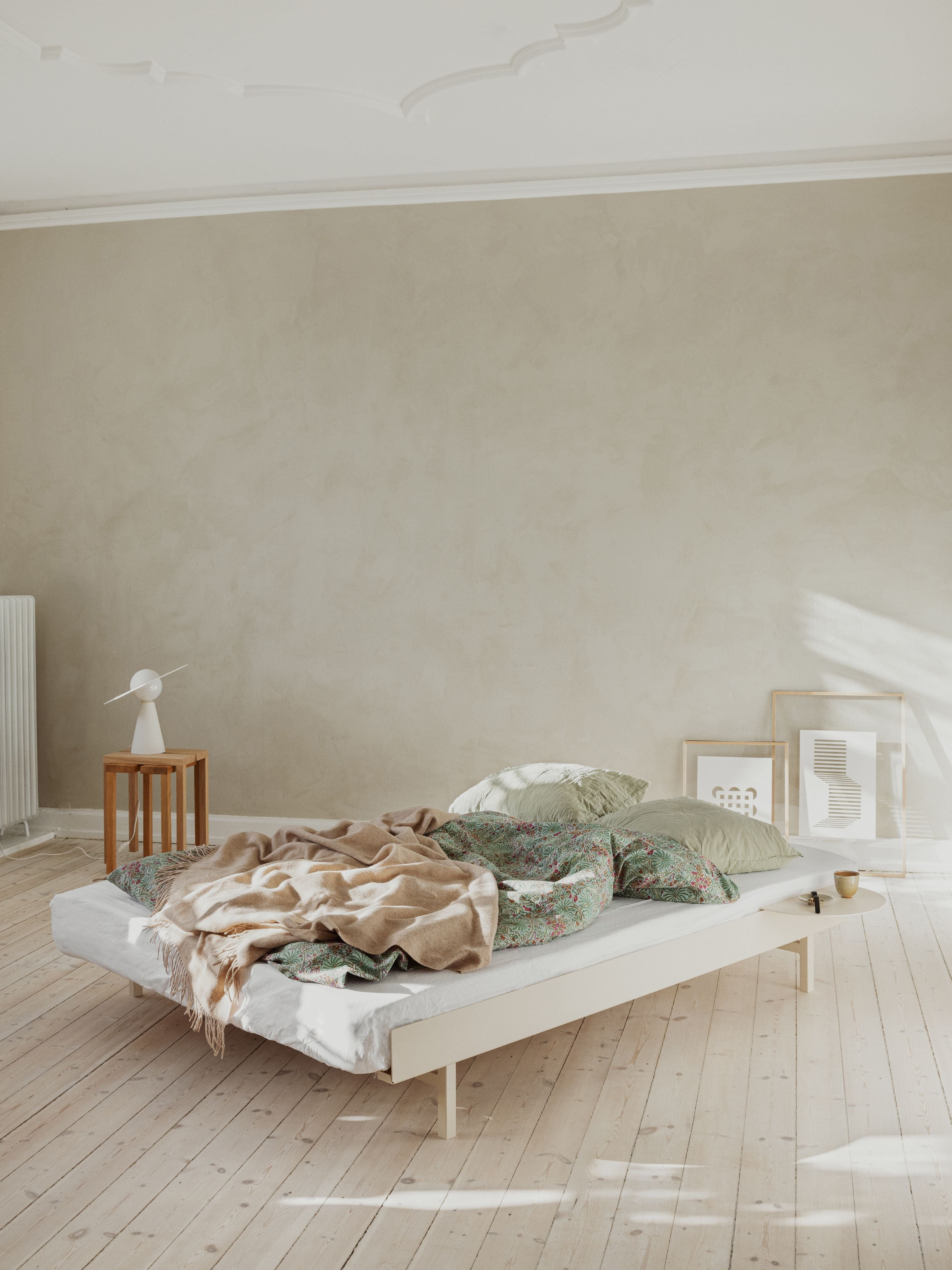 Moebe Bed With Slats 140 Cm, Sand