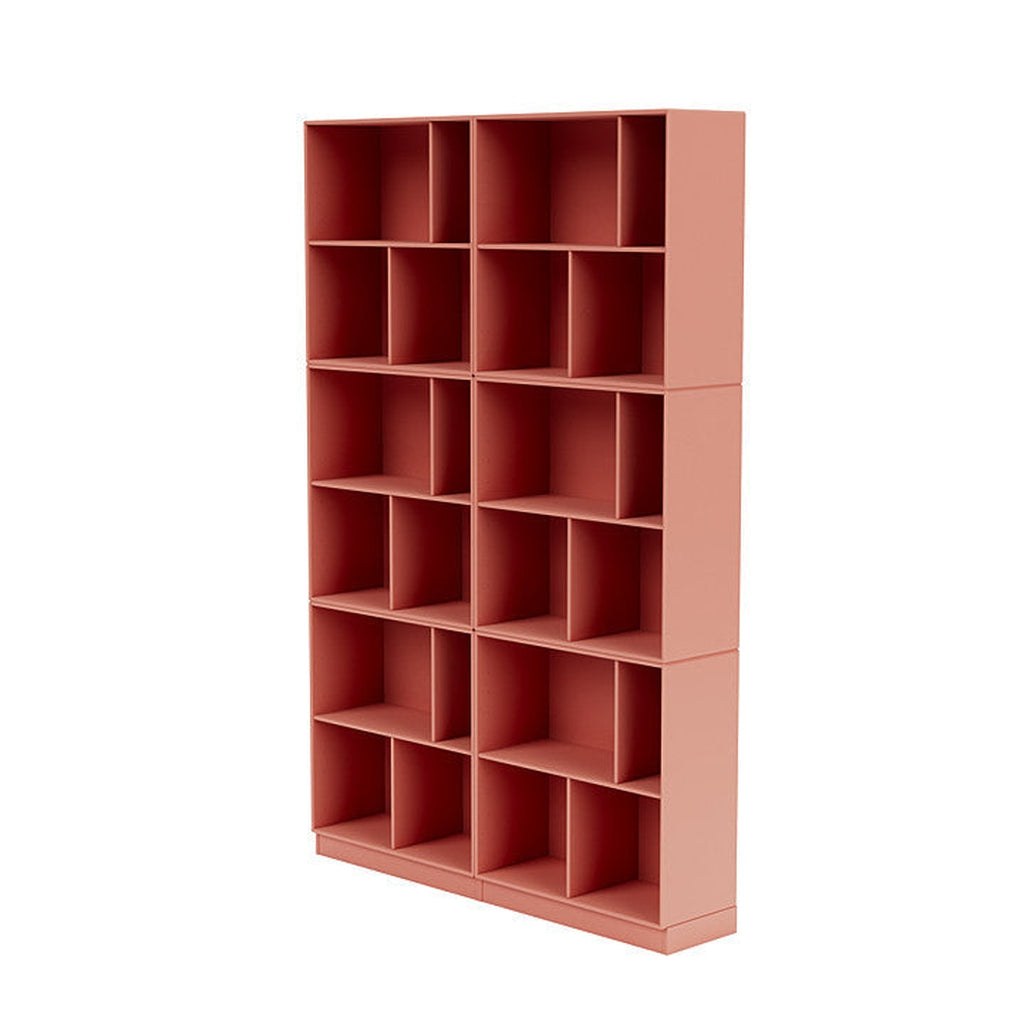Montana lees de ruime boekenplank met 7 cm plint, rabarber rood