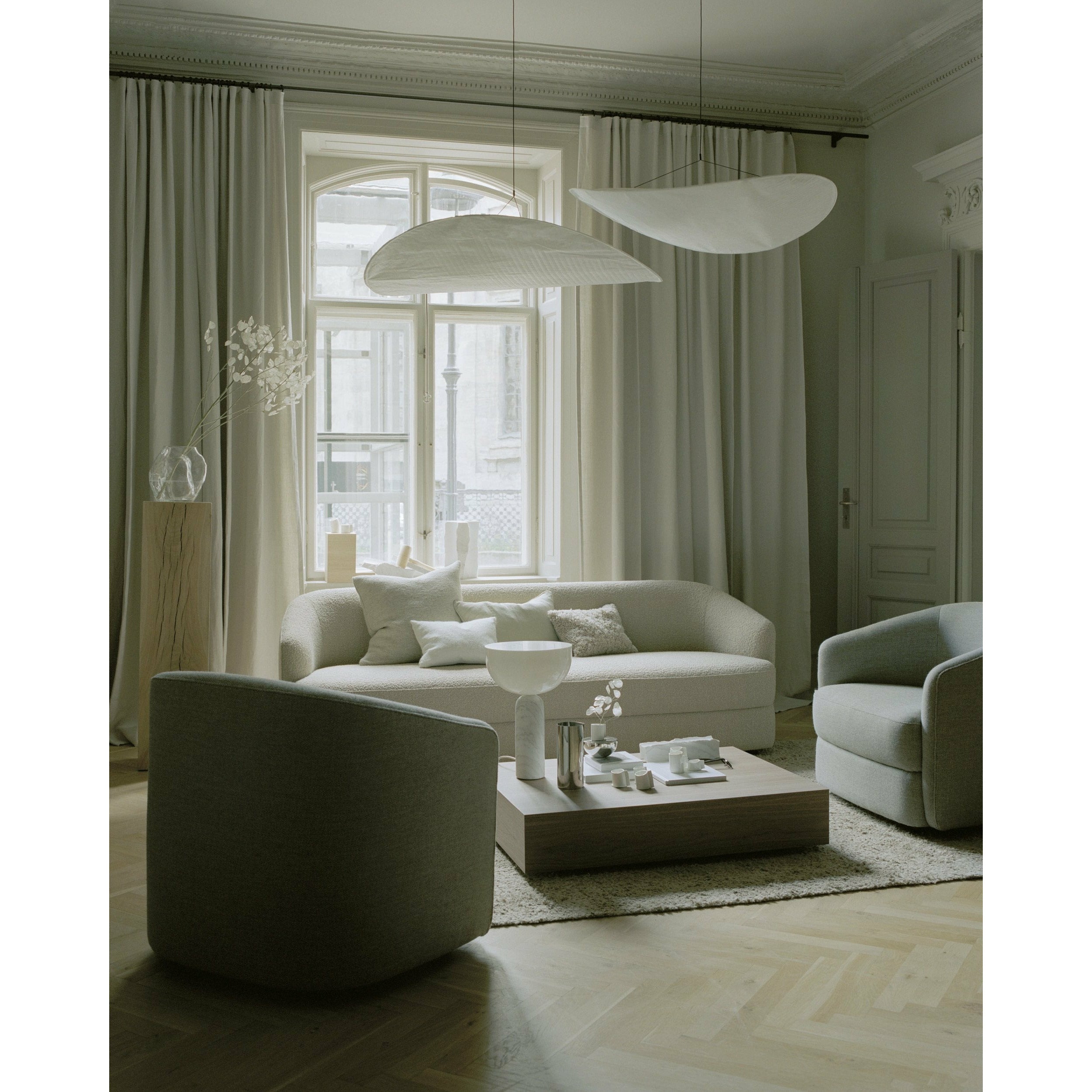 New Works Kizu Table Lampe blanc Carrara marbre, grand