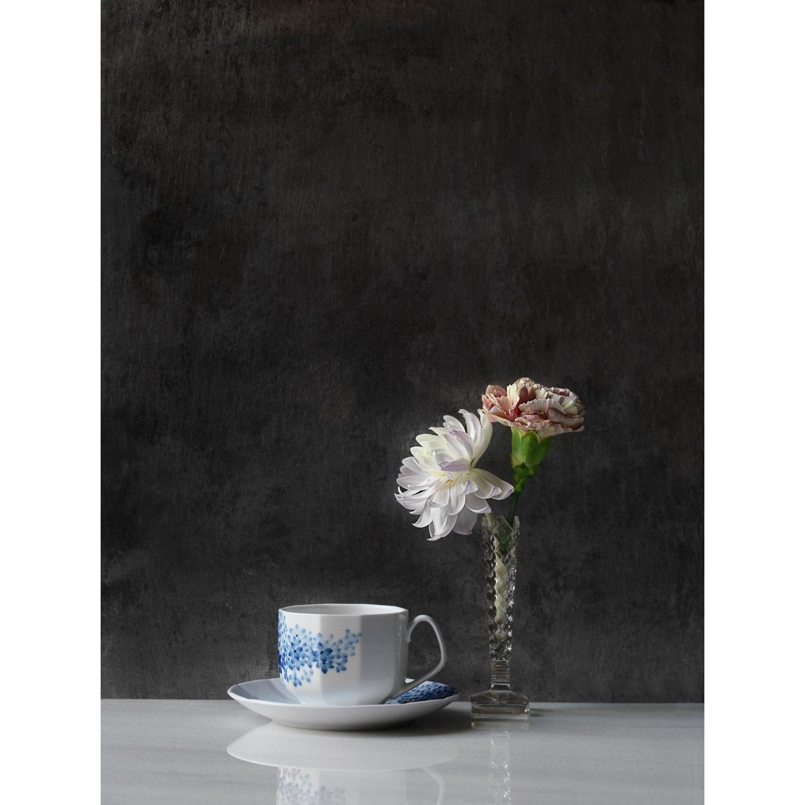 Royal Copenhagen Blomst krus med tallerken lilla, 22Cl