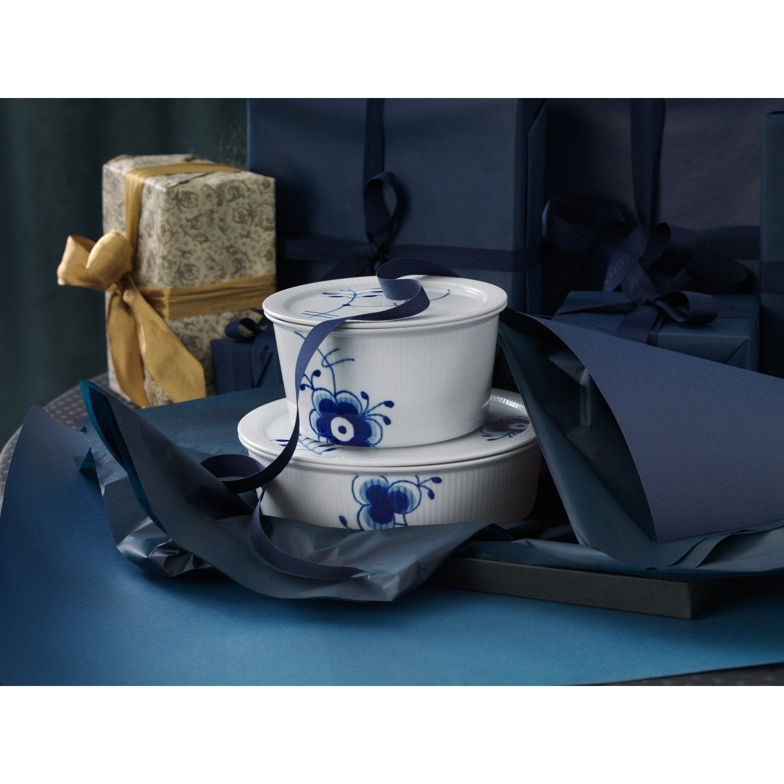Royal Copenhagen Méga-boîte bleu cannelé avec couvercle, 100 CL