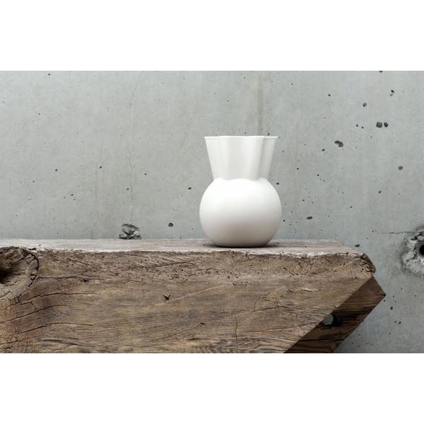 Spring Copenhagen Vase With Curved Top, 20cm