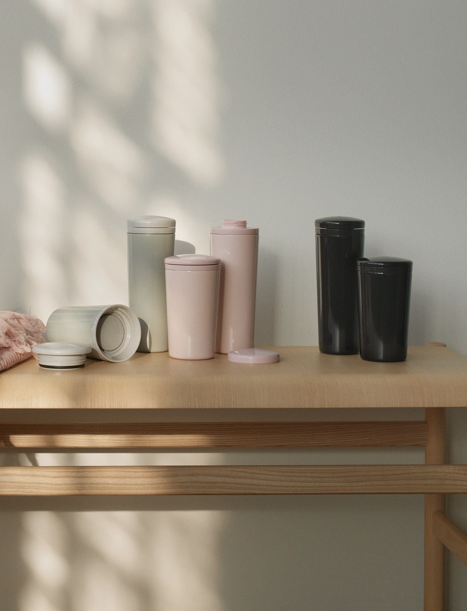 Stelton Carrie Thermos瓶0,5 L，浅灰色