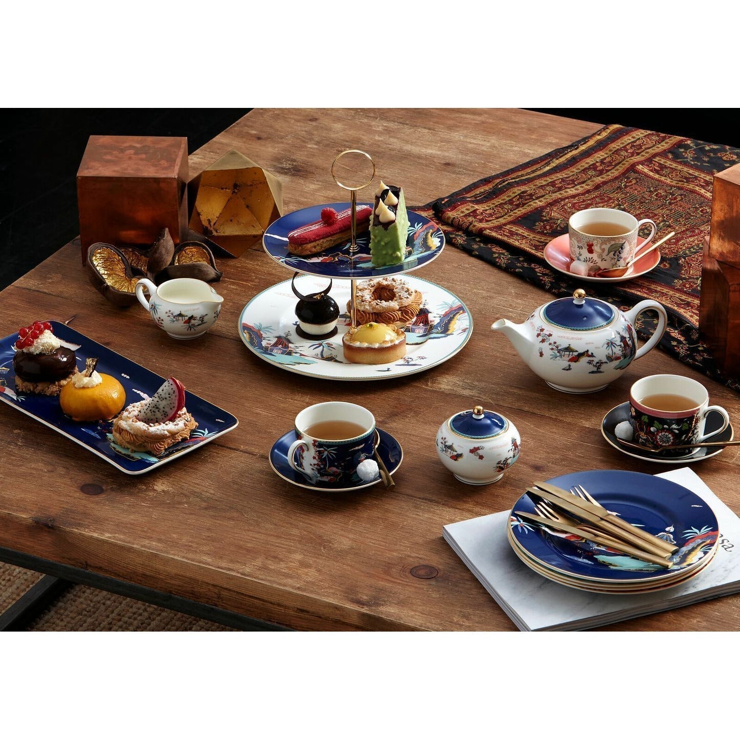 Wedgwood Wonderlust Blue Pagoda Set 3pcs (Teapot, Sugar Bowl, Milk Jug) Gift Box