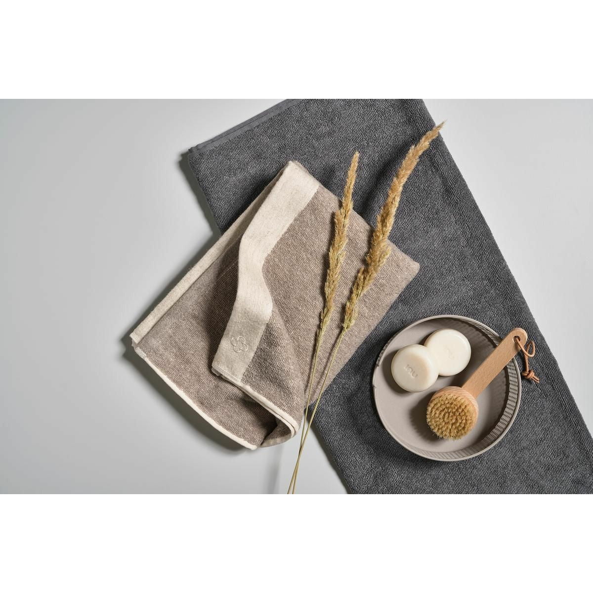 Zone Denmark Inu spa handdoek 100 x50 cm, grijs
